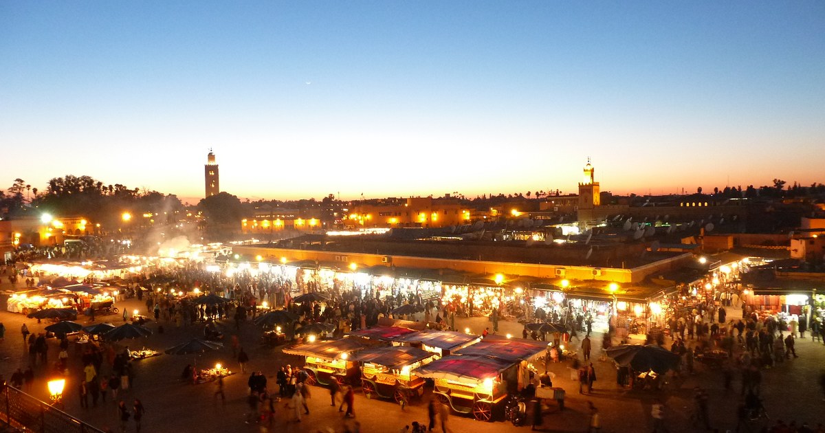 Travel Guides, Recipes and Festival Dates from <span class="text-color-orange">RoamFeast</span>